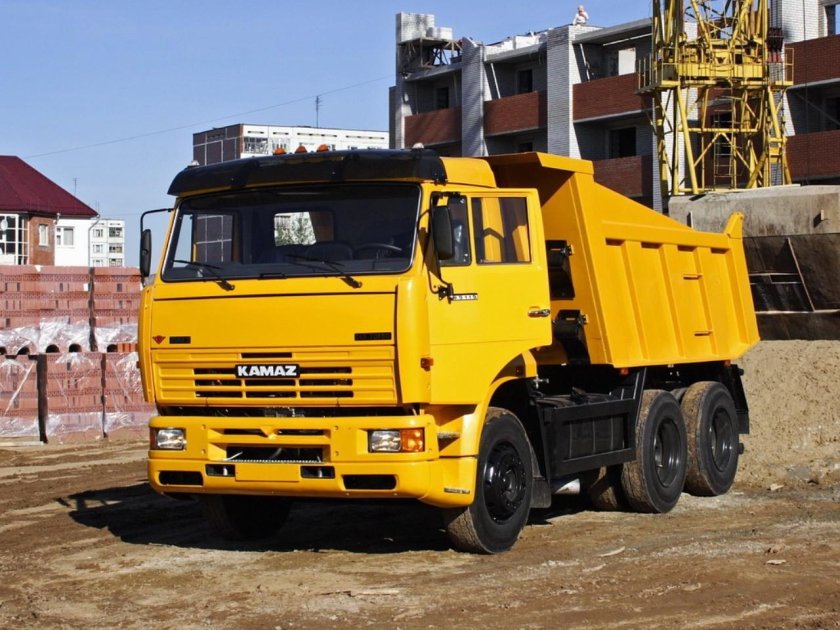 Грузовик КАМАЗ 65115 самосвал