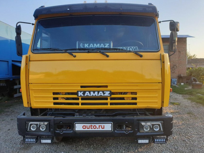 КАМАЗ 5320 желтый