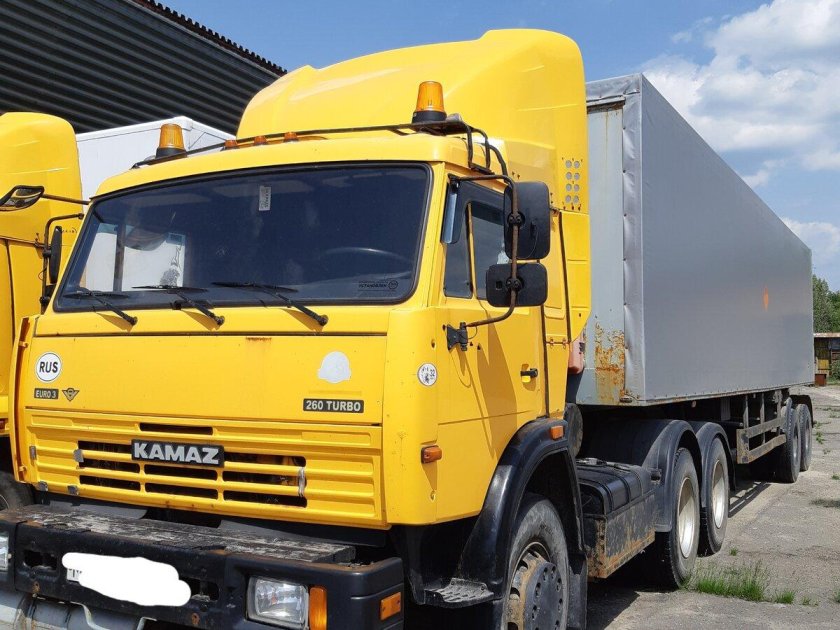 КАМАЗ 65116 желтый