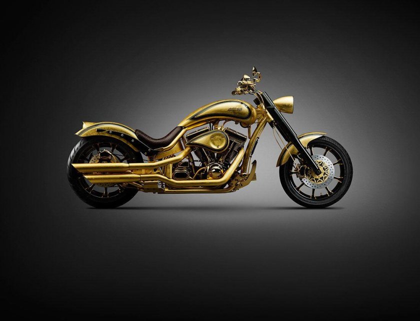 Мотоцикл Харлей Дэвидсон золотой