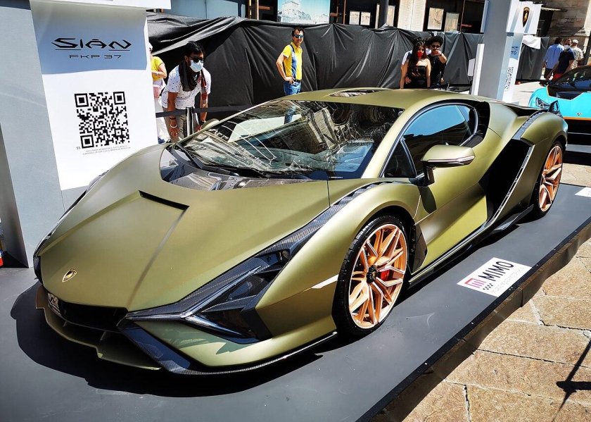 Ламборгини Sian