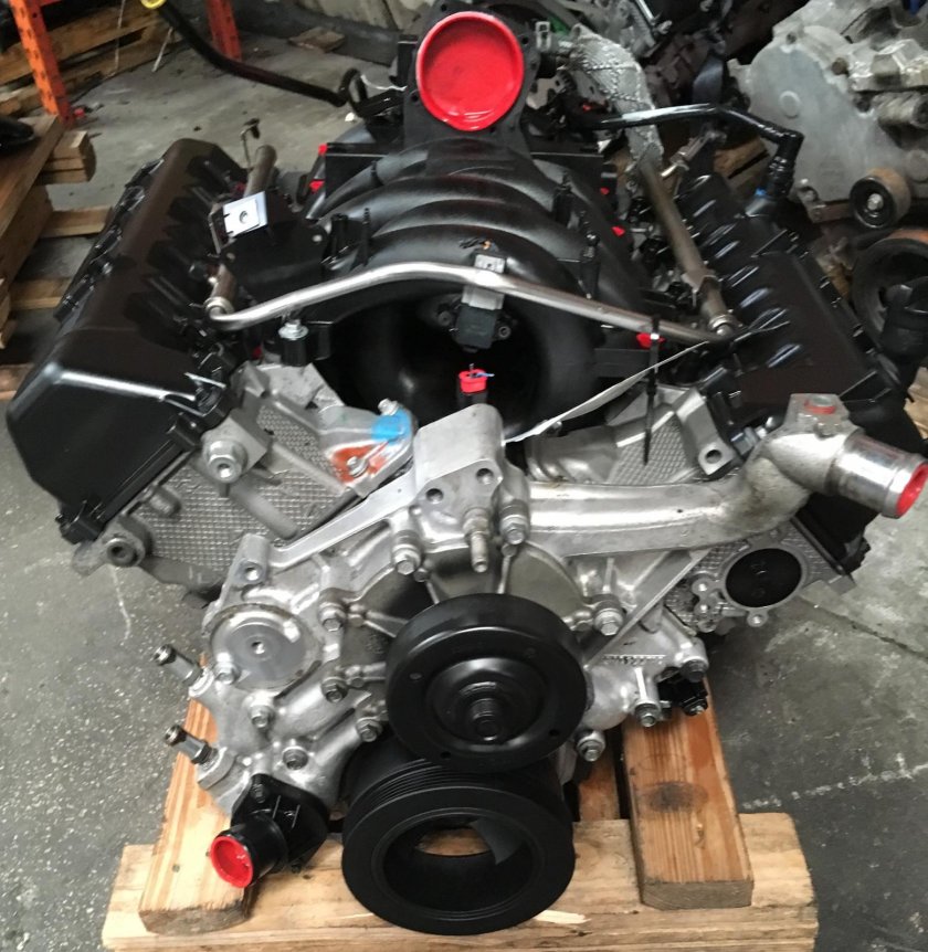 Двигатель dodge Ram 5.7