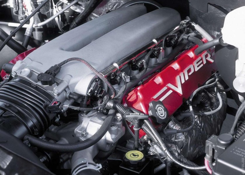 Dodge Ram srt-10 двигатель