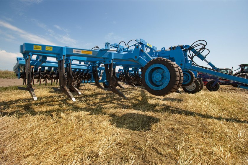 Плуг чизельный ПЧ-6