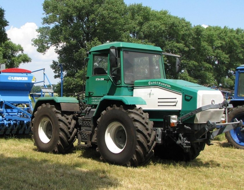 Т-150 трактор колесный