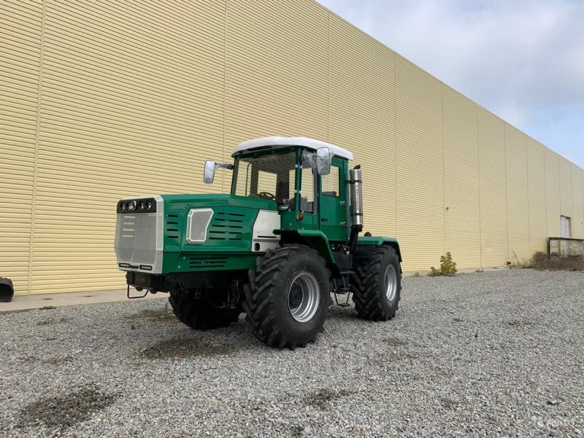 Трактор ХТА 200