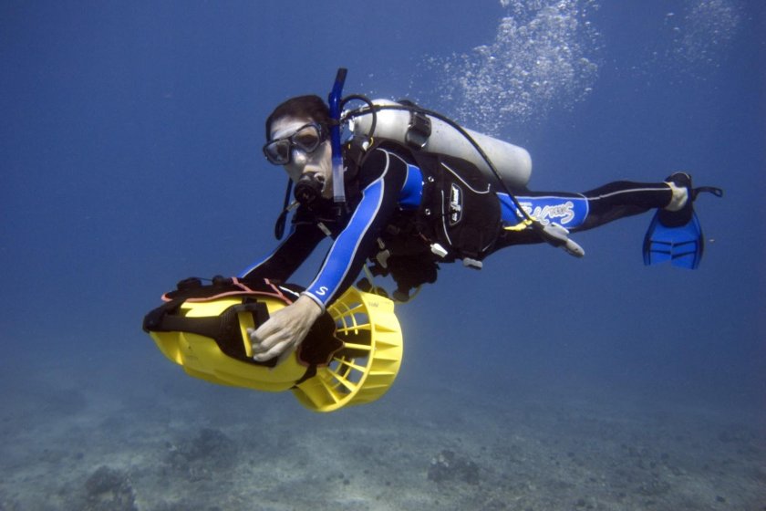 Скутер для подводного плавания