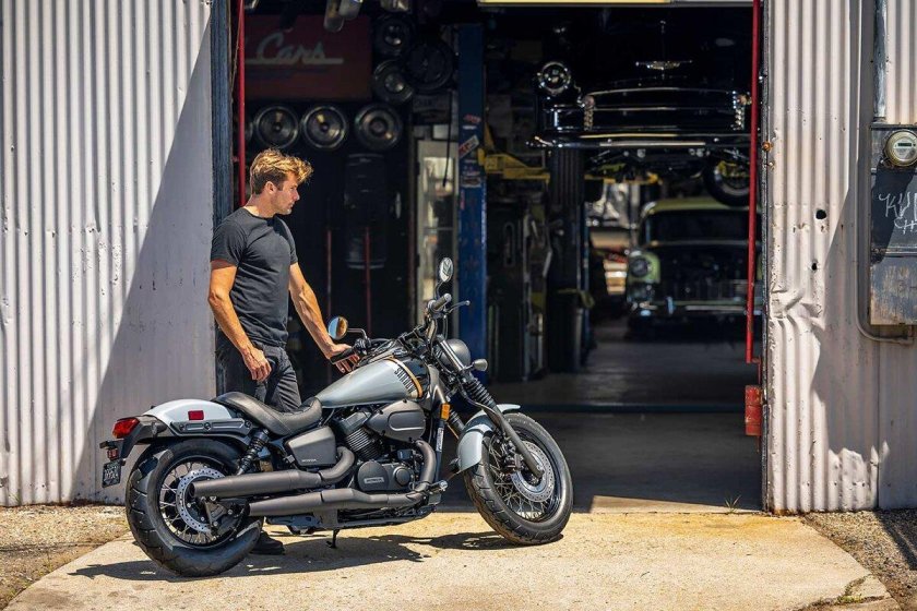 Honda Shadow Phantom 2024