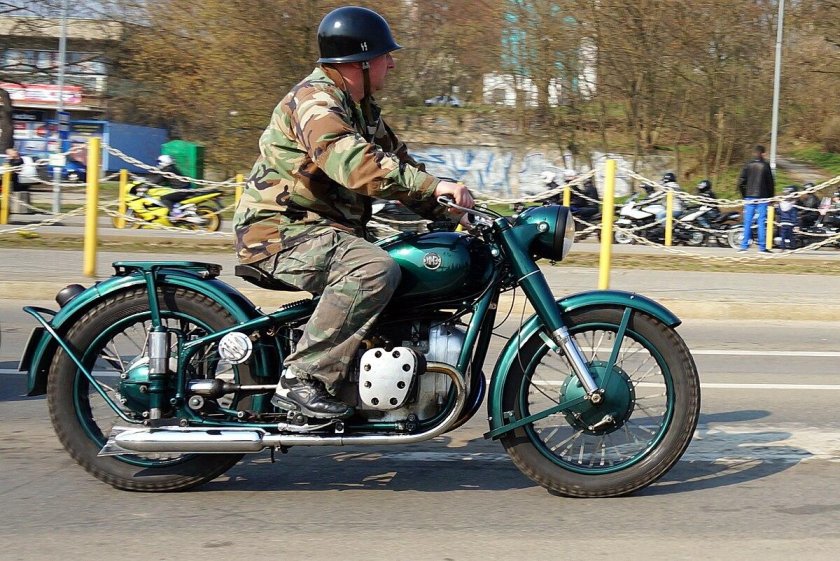 Мотоцикл ИМЗ М-72