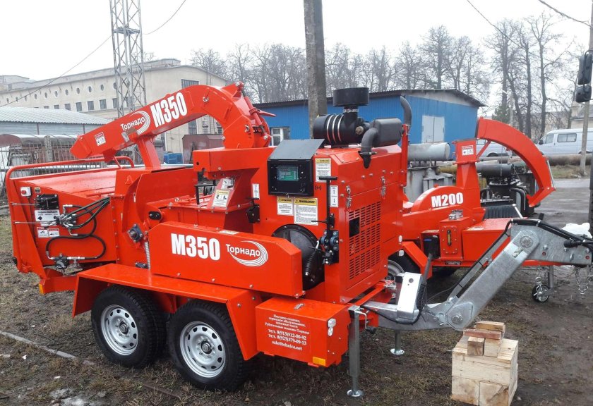 Прицепной измельчитель Торнадо м350