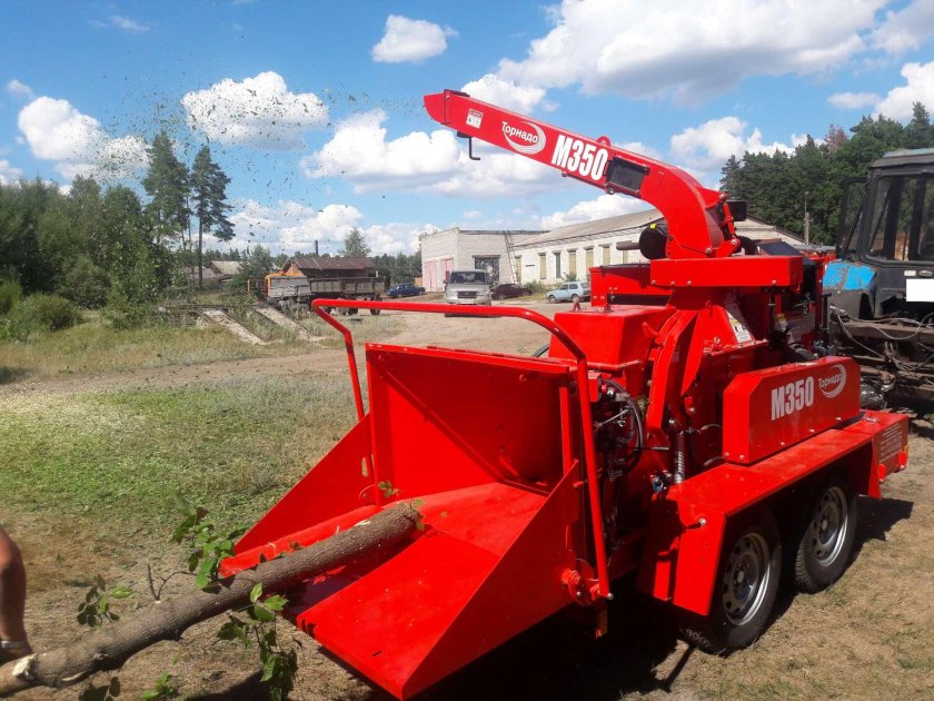 Прицепной измельчитель Торнадо м350
