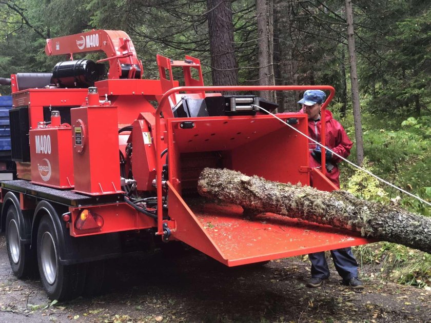 Прицепной измельчитель Торнадо м400
