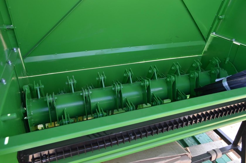 Измельчитель - разбрасыватель ИСН - 1500 Дон 1500