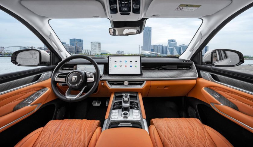 Китайский внедорожник Tank 500