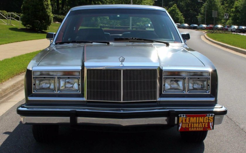 Chrysler Fifth Avenue 1983