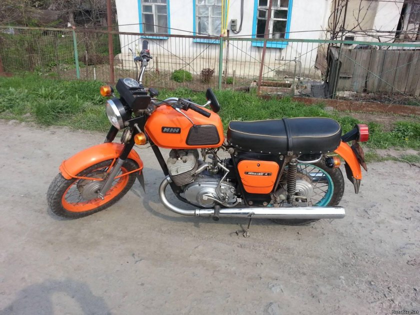 Мотоцикл ИЖ Юпитер 4