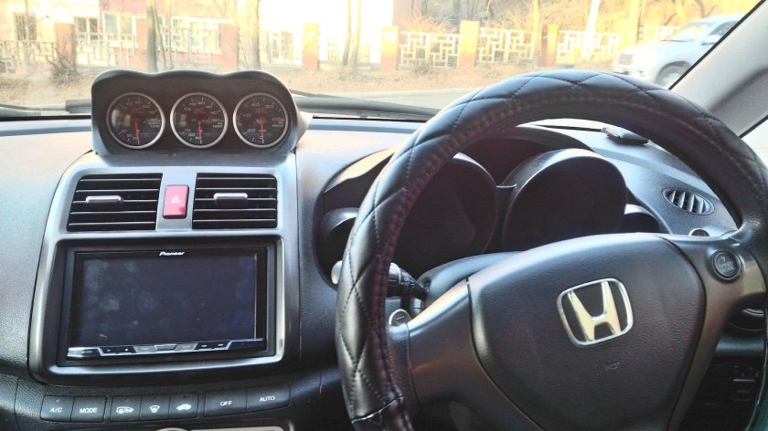 Honda Airwave 2007 панель магнитолы
