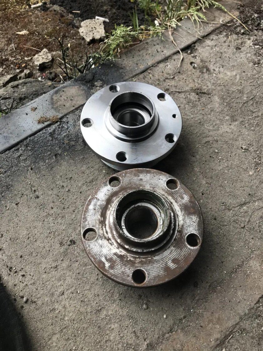 Задняя ступица на Ауди 100 45 кузов