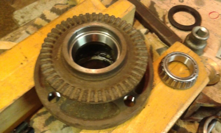 Ступица Ауди 80 б4