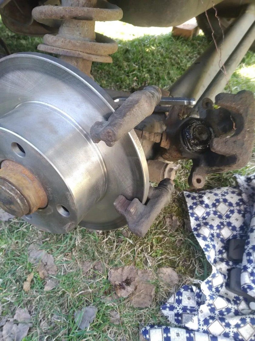 Задний ступичный подшипник Ауди 100 с4