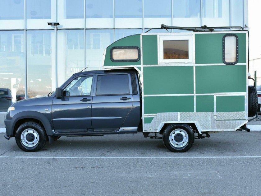 УАЗ профи с двухрядной кабиной