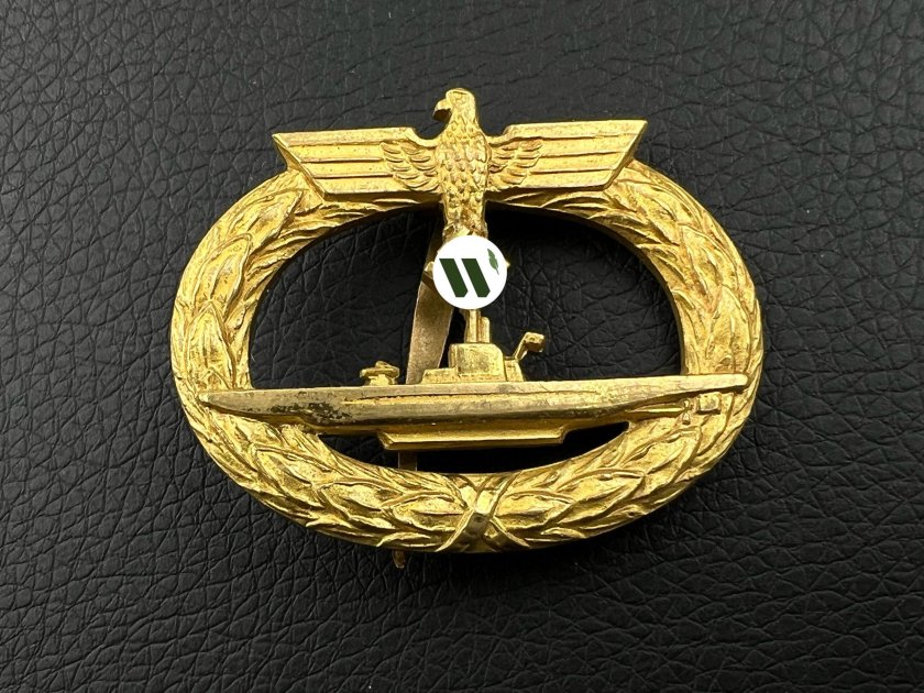 Знак немецкого подводника