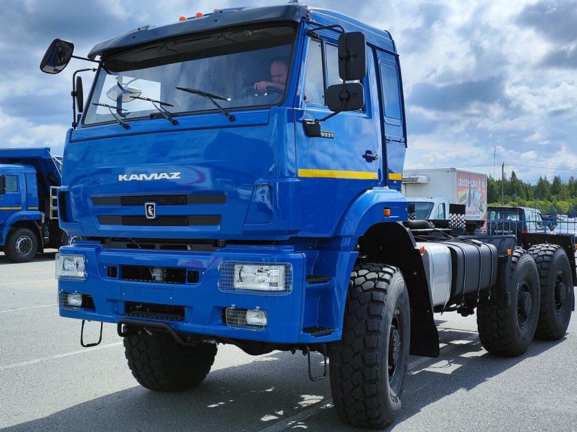 Седельный тягач