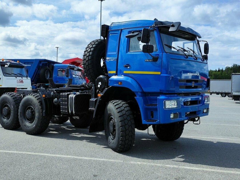 Седельный тягач