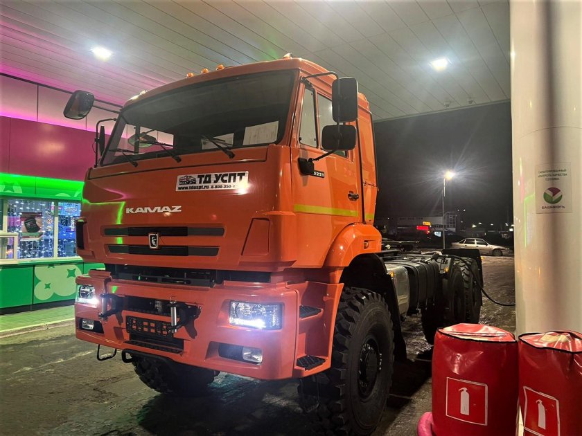 Генератор КАМАЗ 65221