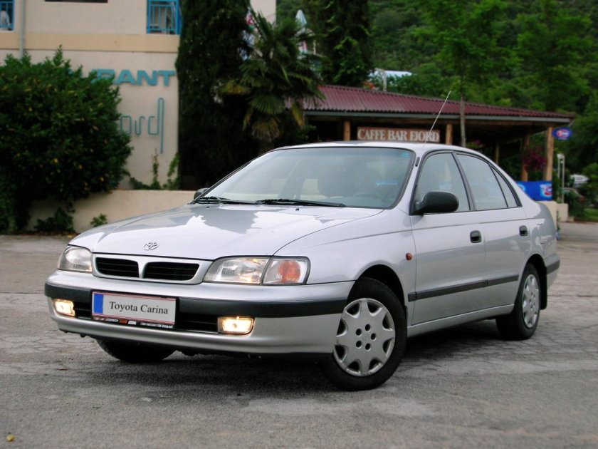 Toyota Carina e