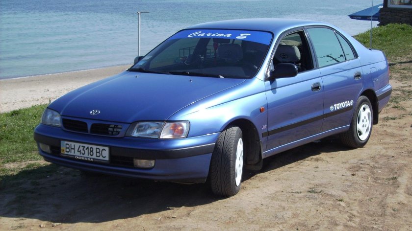 Тойота Carina e