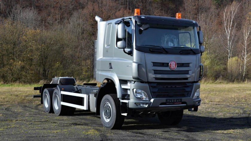 Татра седельный тягач