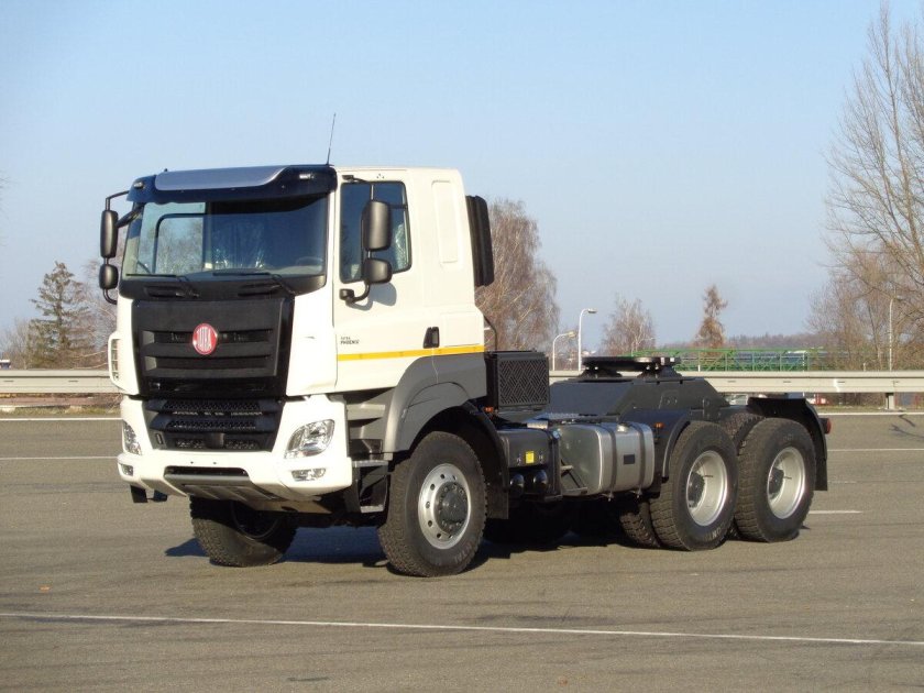 Седельный тягач Tatra Phoenix t158