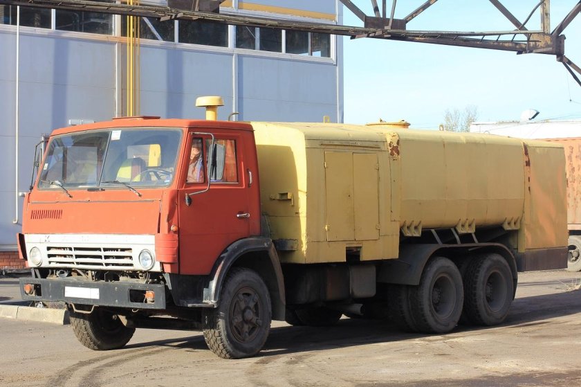 Каналопромывочная машина КАМАЗ ко-512