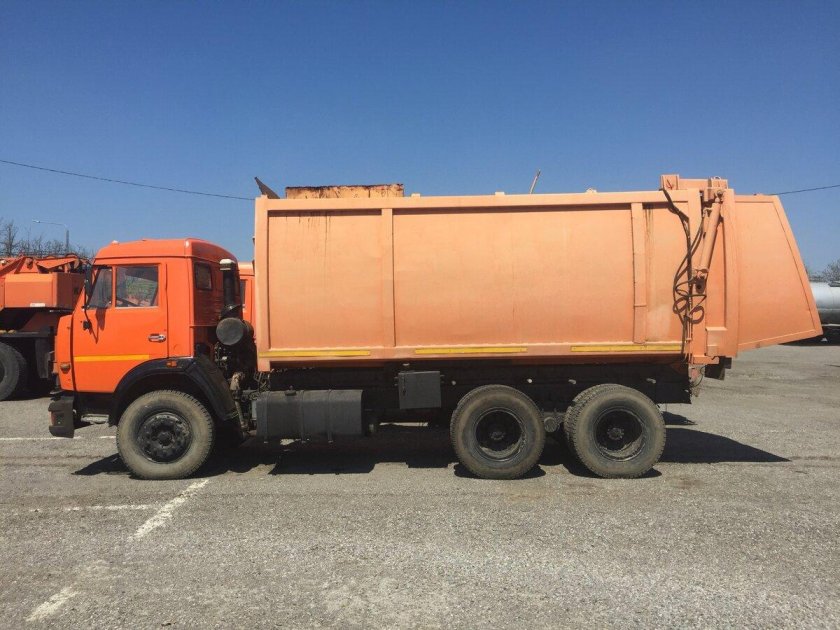 Мусоровоз КАМАЗ ко-440-5