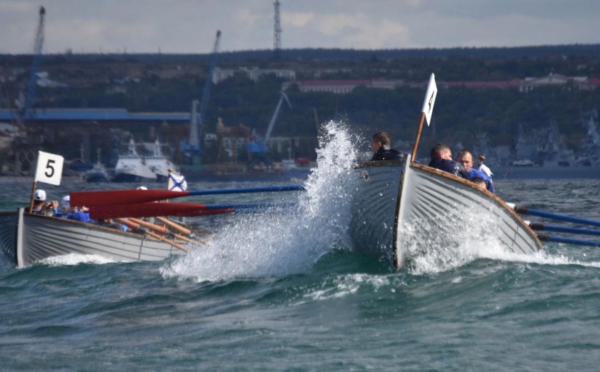 Гребно парусное многоборье