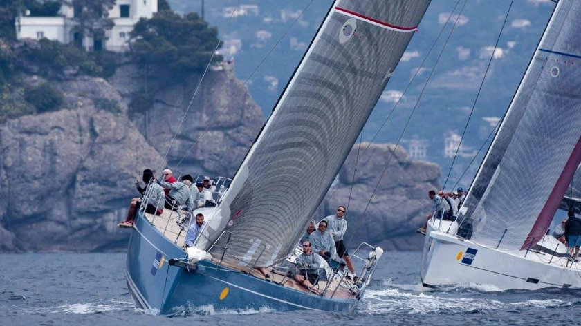 Яхта регата