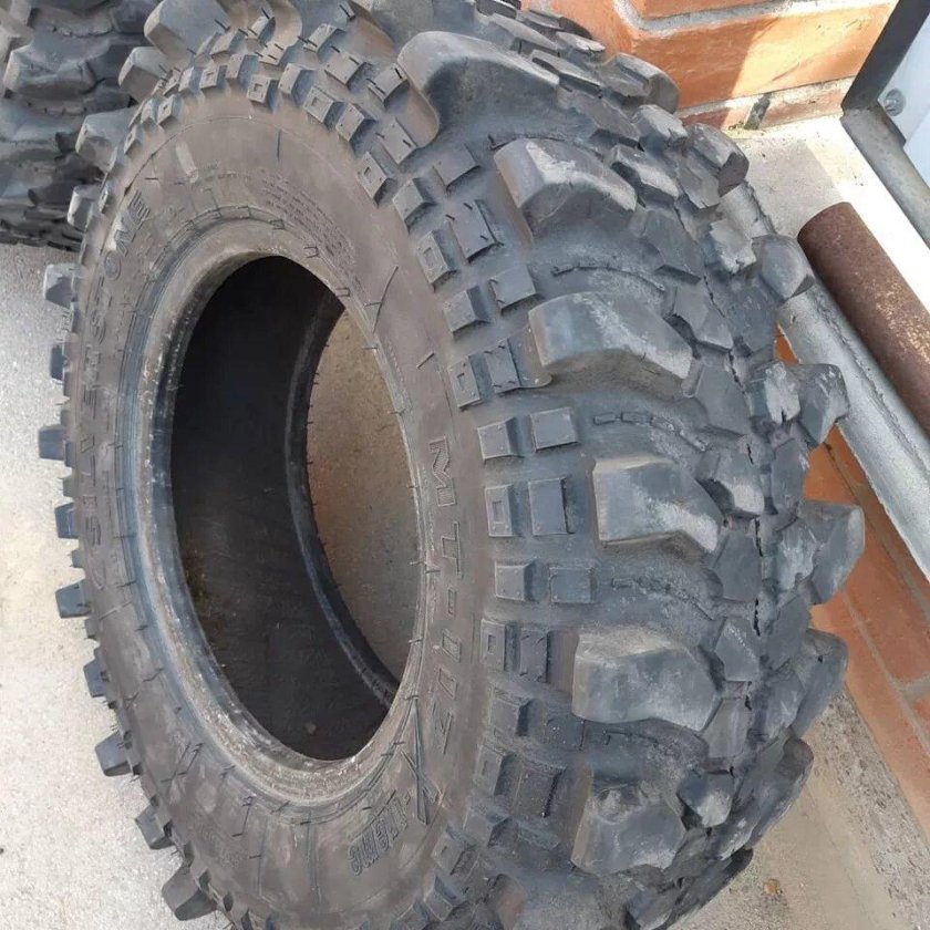 Грязевая резина на УАЗ 469