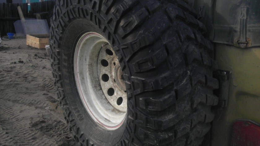 Грязевые колёса УАЗ р15