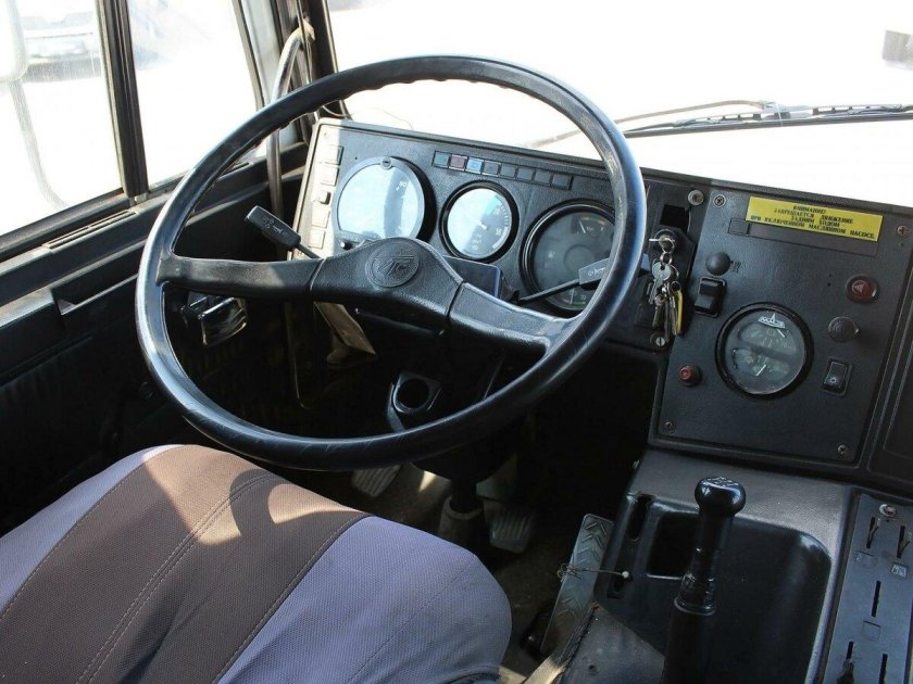 МАЗ 500 самосвал салон