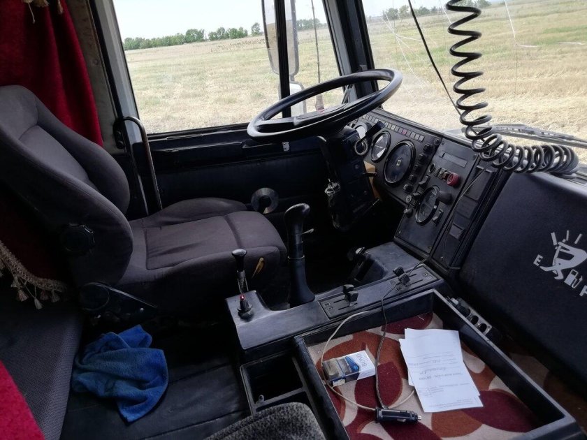 МАЗ 5516 самосвал кабина