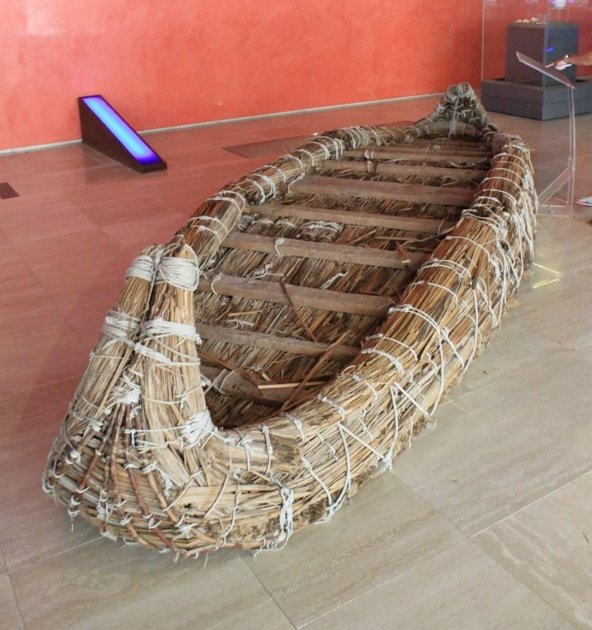 Тростниковая лодка египтян