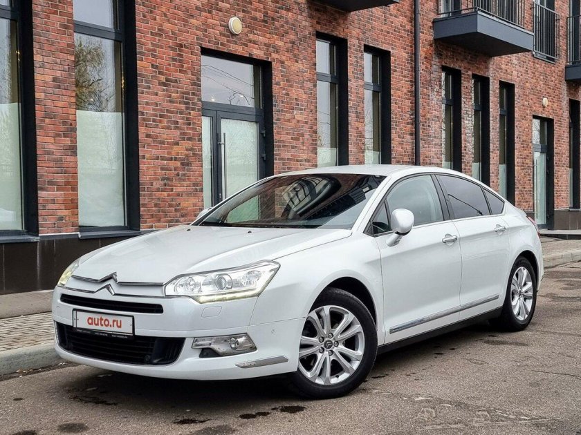 Ситроен с 5 седан белый