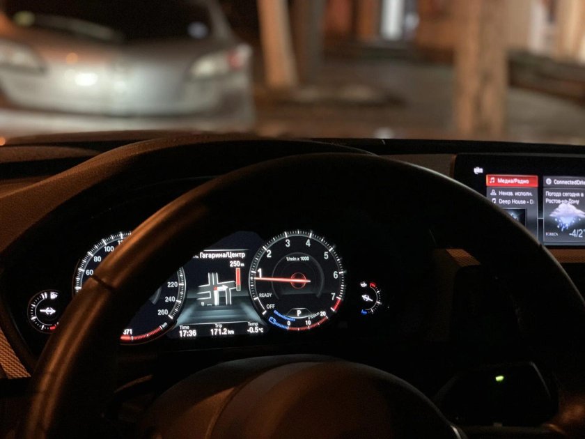 Приборная панель BMW