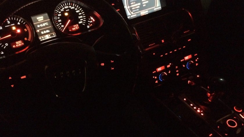 Ауди а6 с6 салон ночью