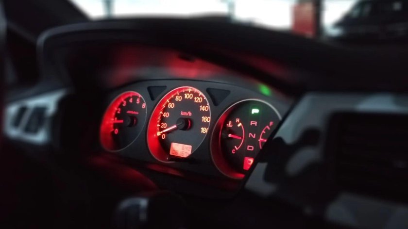 Приборная панель Lancer 9 2.0