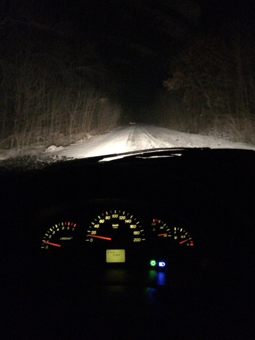 ВАЗ 2110 ночью зимой