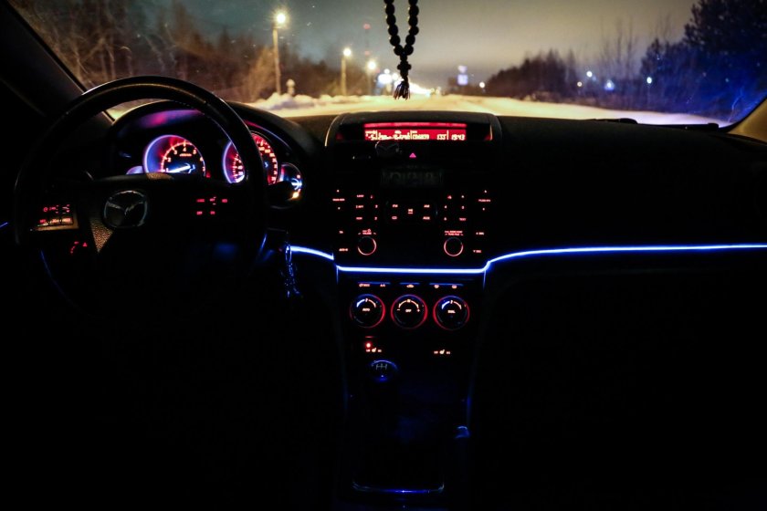 Mazda 6 GH салон ночью