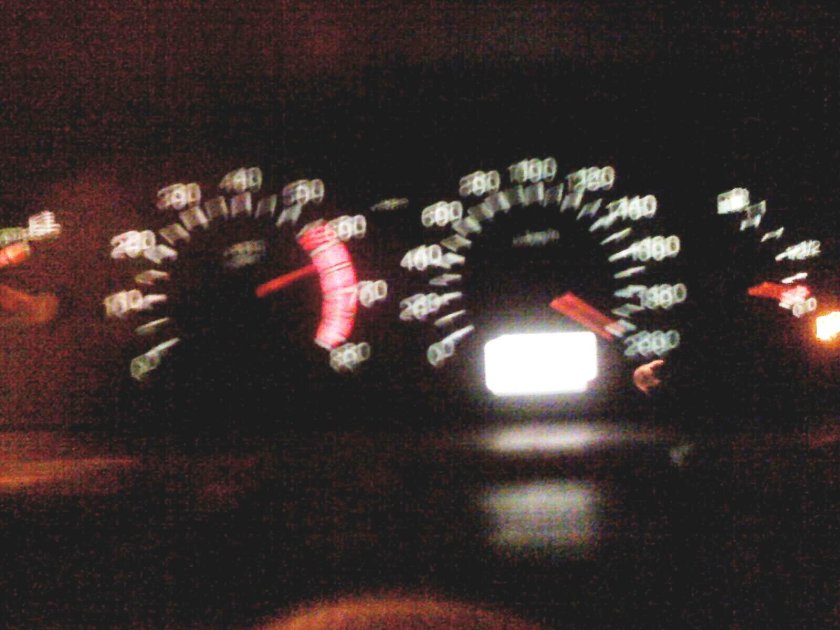 ВАЗ 2112 спидометр 200 км