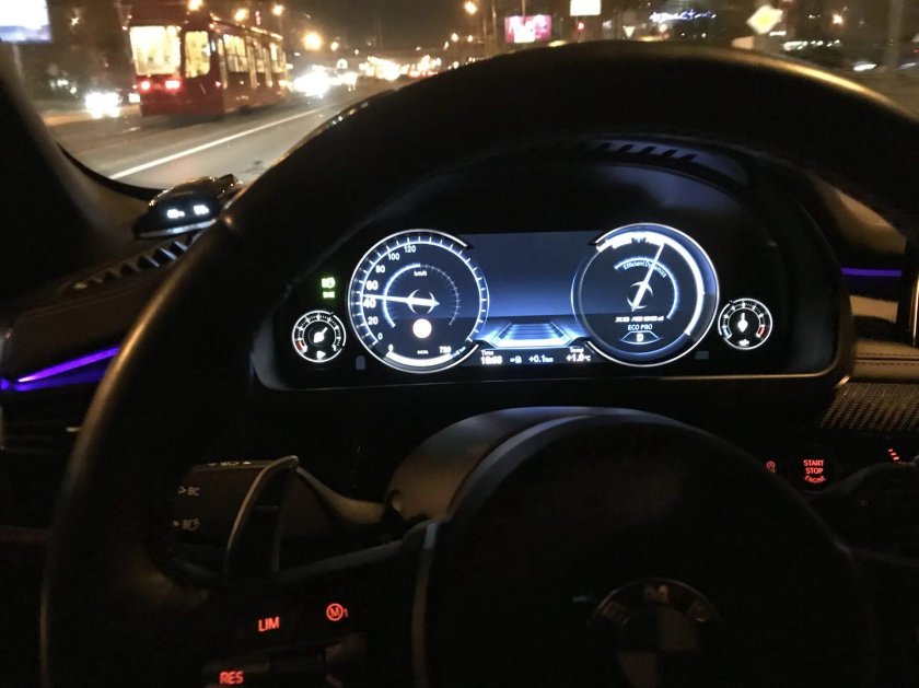 Приборка БМВ ночью